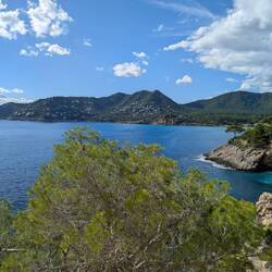 In der Nähe von Arta bei der Höhle