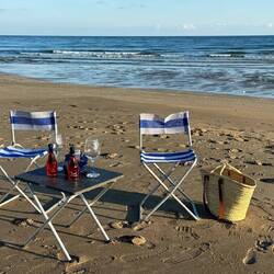 Wir geniessen den menschenleeren Strand.