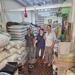 Weighing the plastic granules