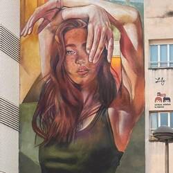 Une œuvre gigantesque devant l'université 😍