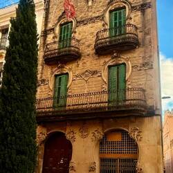 Une magnifique façade typique de Reus