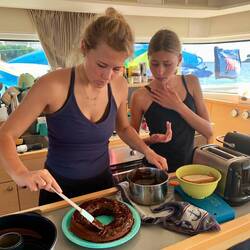 Die Mädels am Backen!