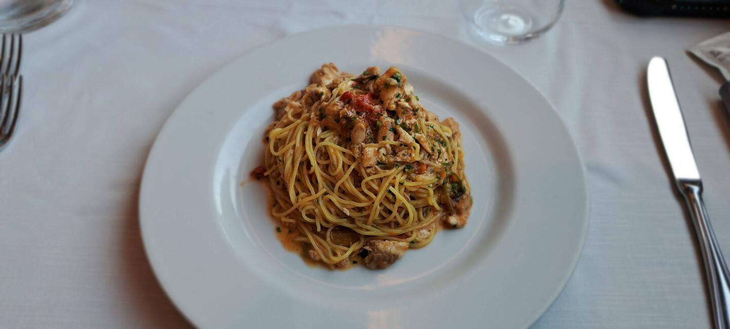 Capellini con ragù di coregone