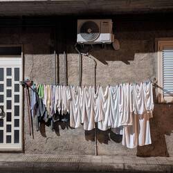 Sizilianische Fakten, Wäsche trocknet auch wenn es regnet 🤣