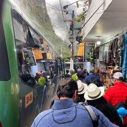 Morgens um 6:00, Bus hoch zum Matchu Picchu