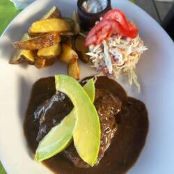 Lomito mit Pfeffersoße