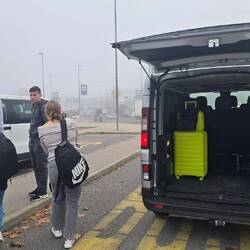 Samo še moj rumeni marcedes čaka na prenos 🤣