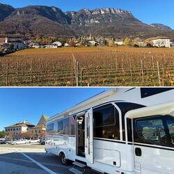 Mittagspause inmitten des Kalterer Dorfs