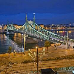 Liberty bridge