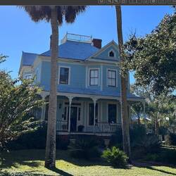 A modest Florida mansion