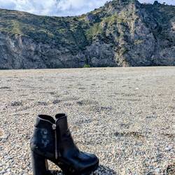 🤔irgendeine der Damen hat wohl ihren Schuh verloren 🤣