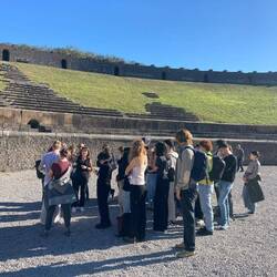 Dans l'amphithéâtre