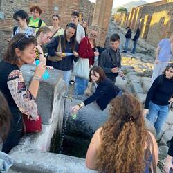 Explication de la structure d'une fontaine publique et de l'hydraulique !