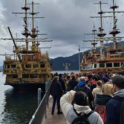 Riesengedränge - unser "Piratenschiff" war das rechte