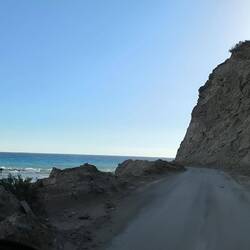 ...an der Küstenstraße entlang, zurück zum Hotel