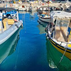 Port: amazingly clear water