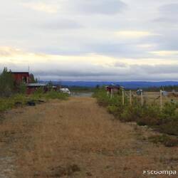 Reinhard Mey's "Über den Wolken" kommt mir in den Sinn...