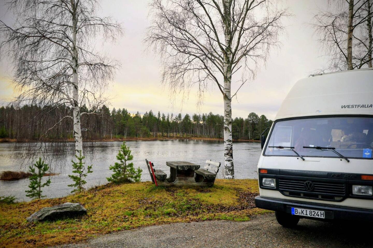 Rastplatz bei Kölsillre am Ufer des Ljungan-Sees