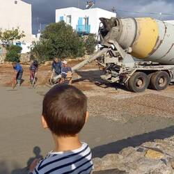 Depuis l'appartement, vue sur les travaux, le rêve pour Colin 😄