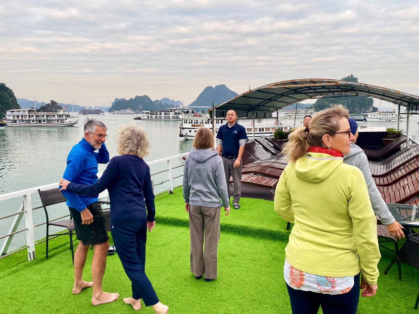 Thai-Chi Truppe am Morgen