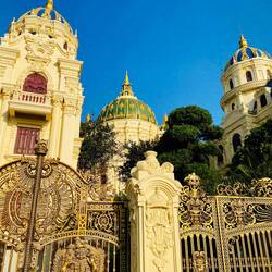 Das Zuhause vom Eigentümer des Zementwerks.