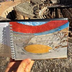 Ein Bild wie die Spielfläche ausgesehen hat und im Hintergrund die Überbleibsel der Katakomben.