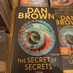 Lee read this new novel on Prague on the trip