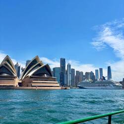 Met de ferry naar en dagje strand met wat vrienden