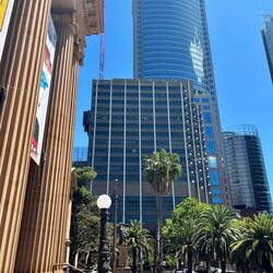 Buiten de national library