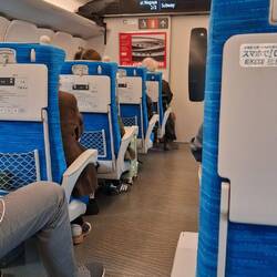im HIKARI-Shinkansen von Odawara nach Hikone