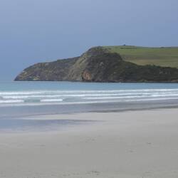 Calm small waves at Bridgewater