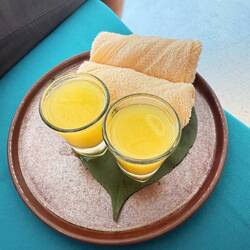 Massage welcome juice and cold lavender towel. Getting too used to this!