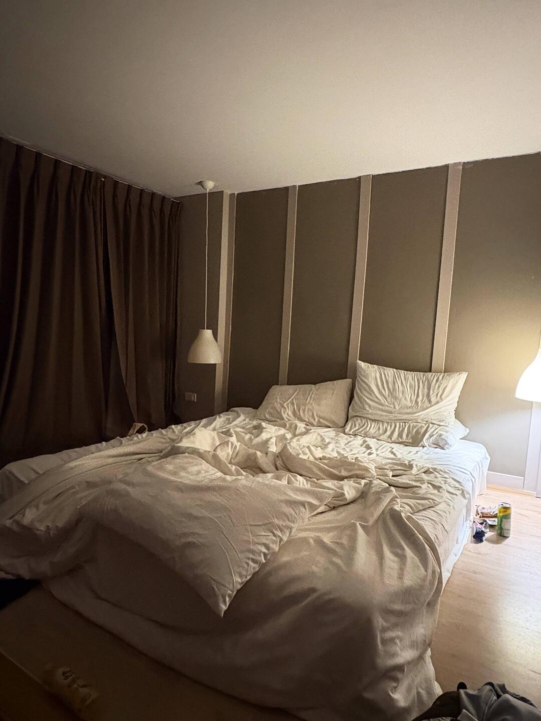 Unser Bett war auf eine Art eingebautes Podest