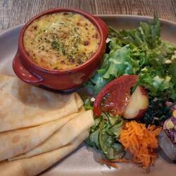 Sehr leckere Crepes und SALAT !