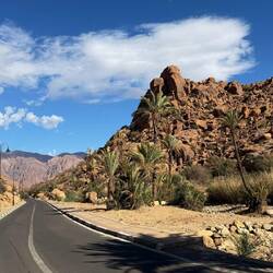 Wir verlassen Tafraoute in Richtung Süden
