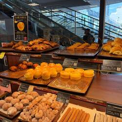 MMMH bakery, i was in love with the honey butter scones