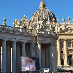 Bei jedem Land was er nannte, johlten die Gläubigen aus jenen Ländern, die da waren.