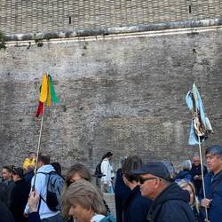 Man beachten die Kreativität der Führungsstäbe.