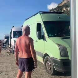 ..es hat sich wieder jemand dazugesellt 👍🏻