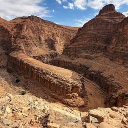 Plötzlich stehen wir vor diesem riesigen Canyon