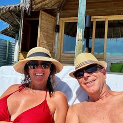 Quiet time at the villa ... after some snorkeling 🤿