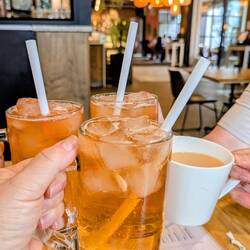 Feste Konstante: Nach Ankunft in Windhoek ein Rock Shandy!