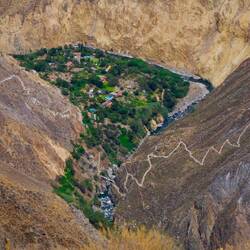Rechts unser Weg zum Ziel, links der Weg hoch für den nächsten Tag