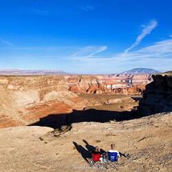 So ganz an der Kante zu sitzen, haben wir uns nicht getraut...