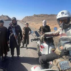 But they want to be photographed. You can be proud of yourselves, guys...