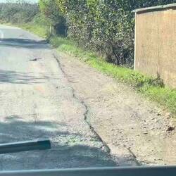 ..die Straßen sind oft richtige Holper-Pisten 😲