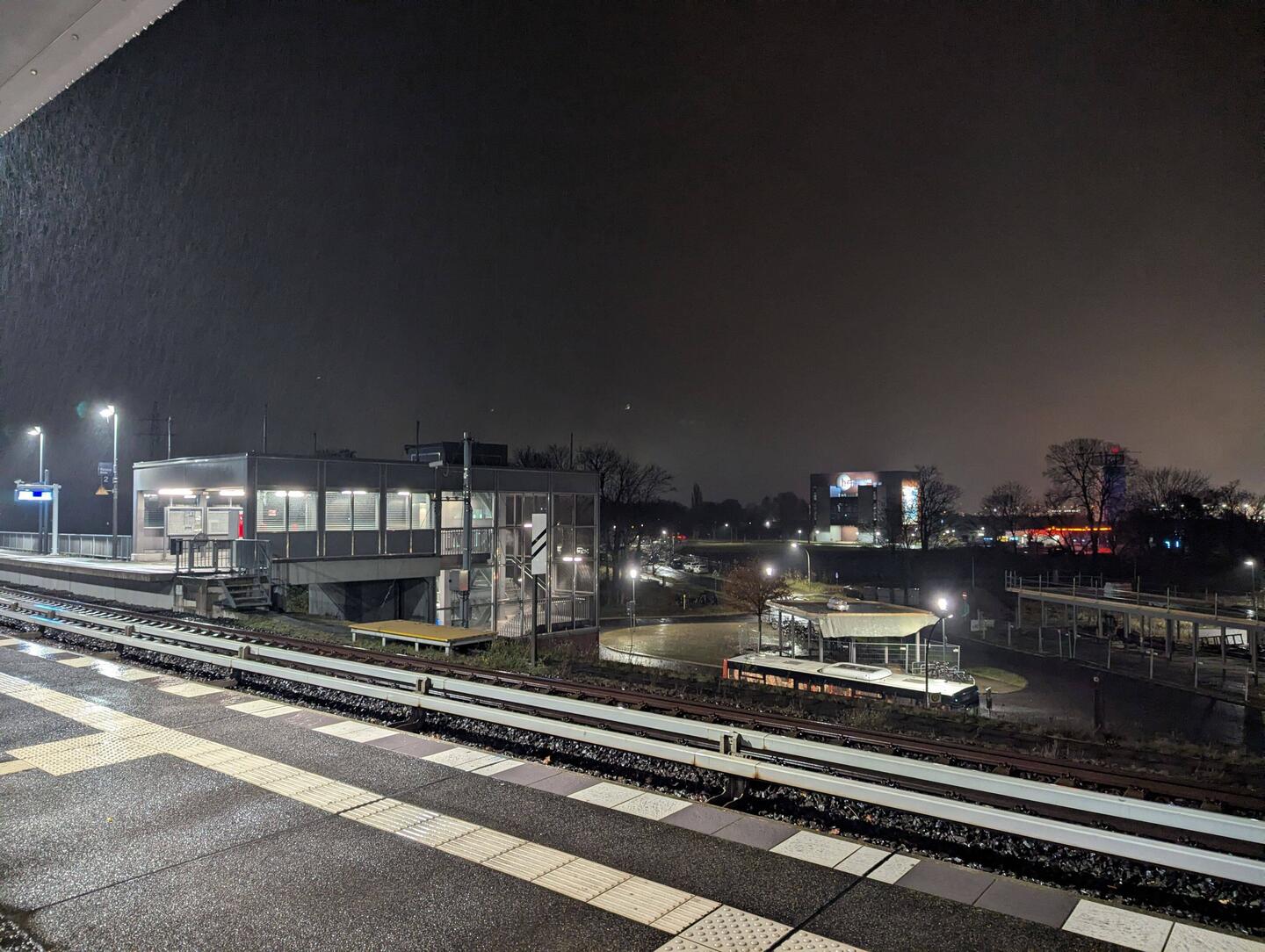 Start bei Kälte und Regen