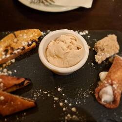 Riconosco dolci di almeno 3 etnie diverse