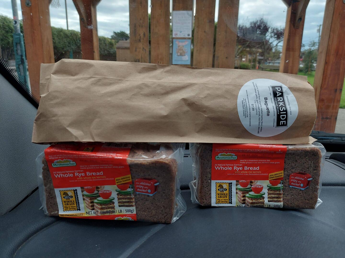 22 Dollar Hilfslieferung Brot.