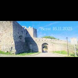 1,5min Kurzvideo von einem richtig schönen Tag in Berat 🤩 Ton an! 😉